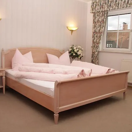 Edel Otel Haibach (Lower Franconia)