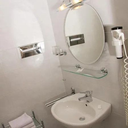 Otel Edel Haibach (Lower Franconia)