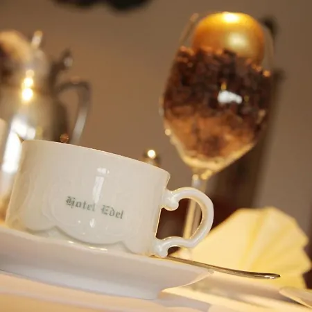 Edel Hotel